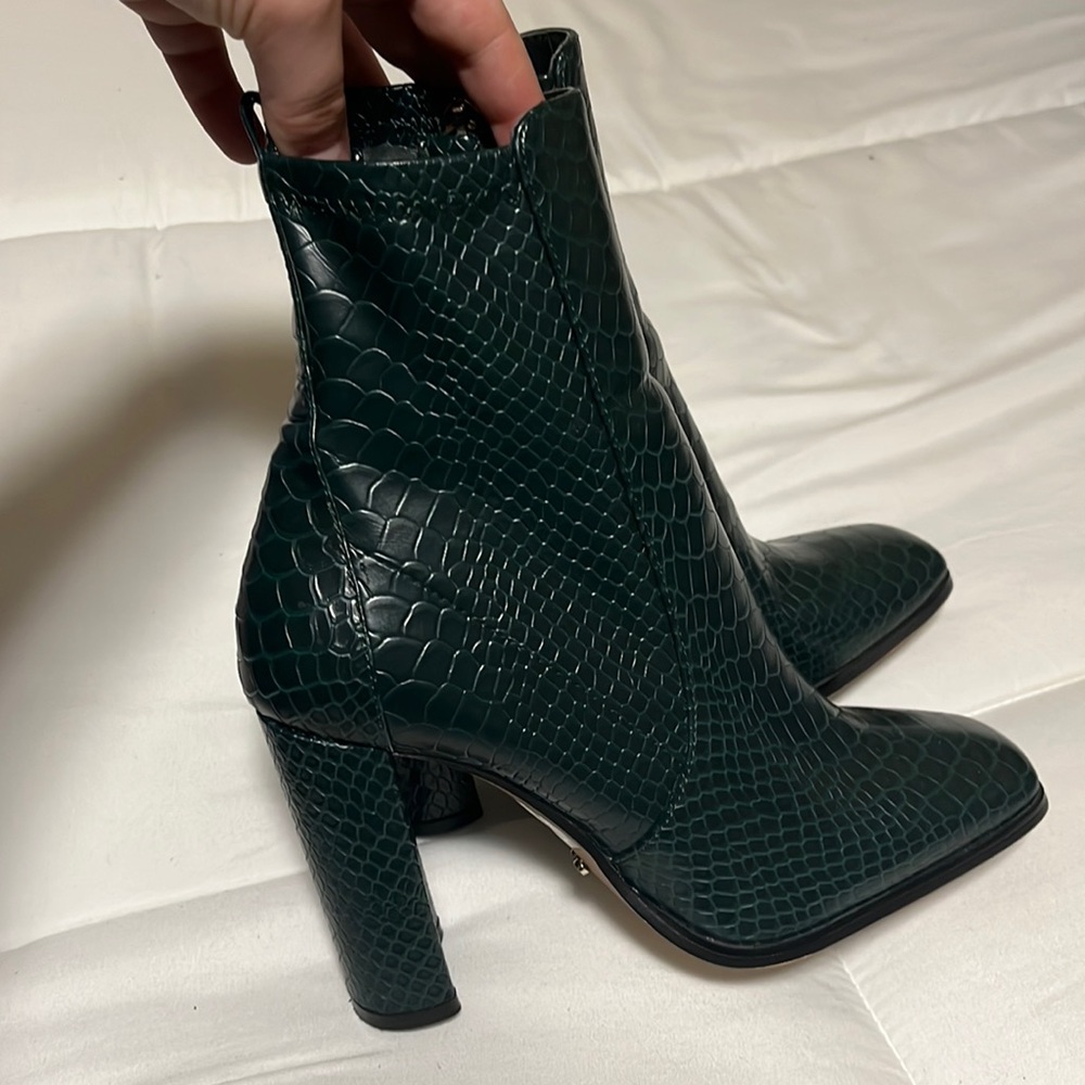 Aldo size 6 4 inch emerald heeled snakeskin booties worn less than 10 times